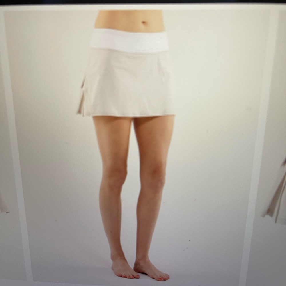 Lululemon Run: Pace Setter Skirt (regular)  *Dune/white. NWT